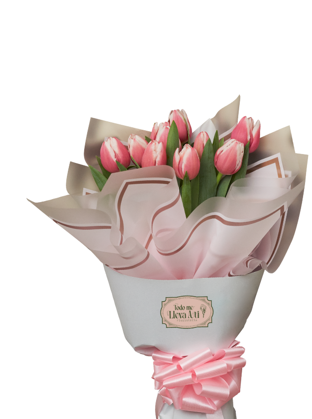 ramo de tulipanes rosas envuelto con papel coreano y papel blanco con moño rosa